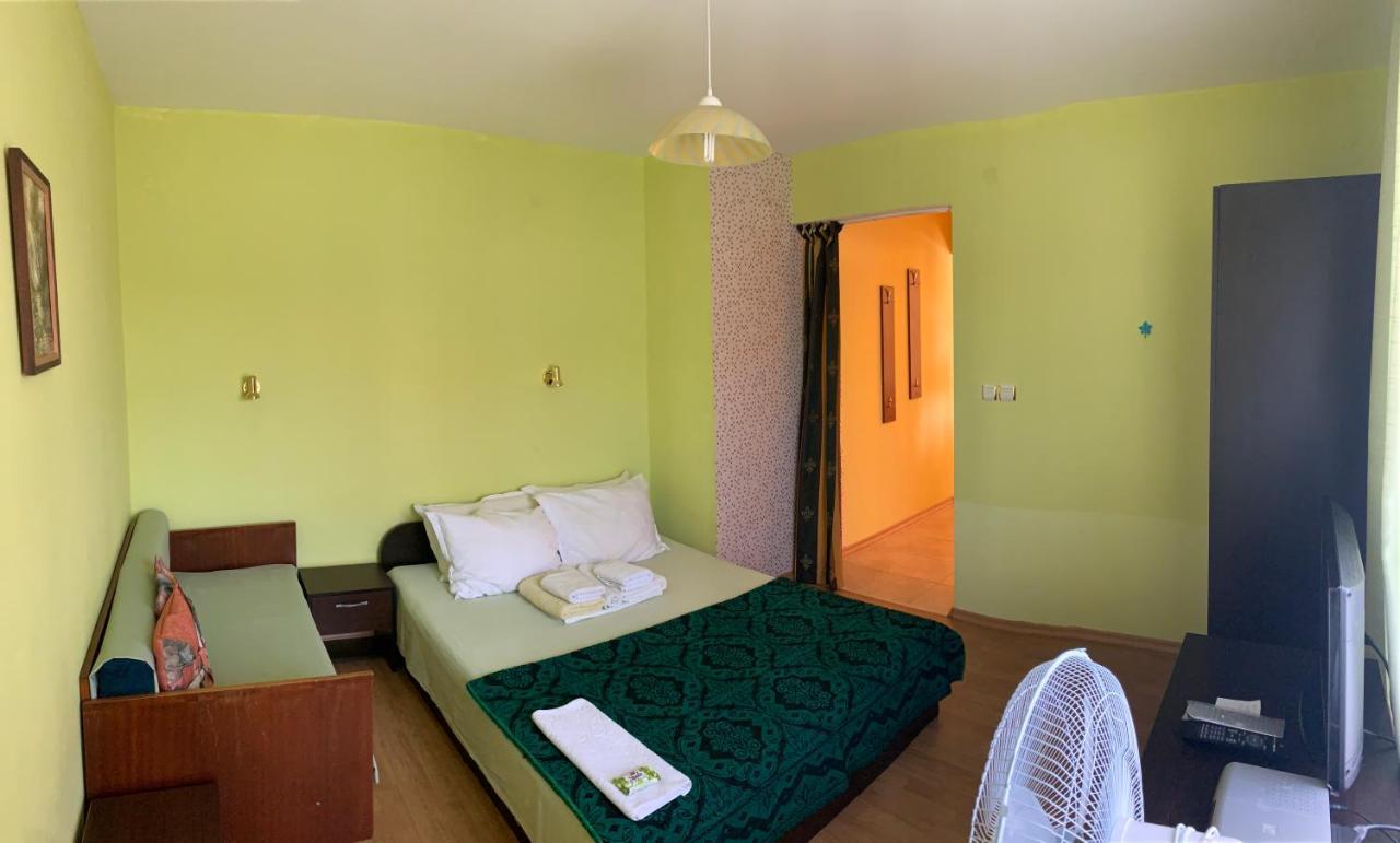 Guest House “Olesya” Obzor Buitenkant foto