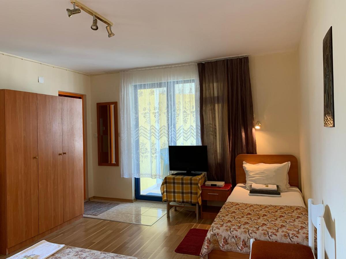 Guest House “Olesya” Obzor Buitenkant foto