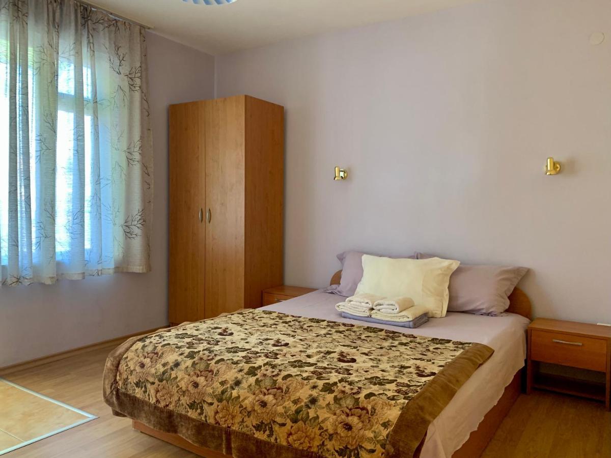 Guest House “Olesya” Obzor Buitenkant foto