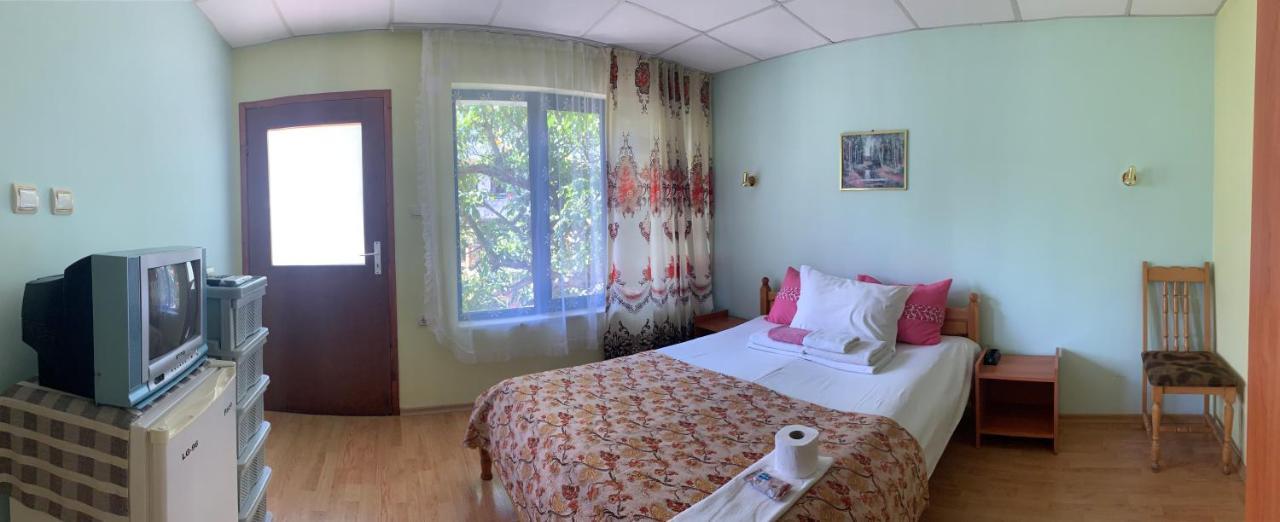 Guest House “Olesya” Obzor Buitenkant foto