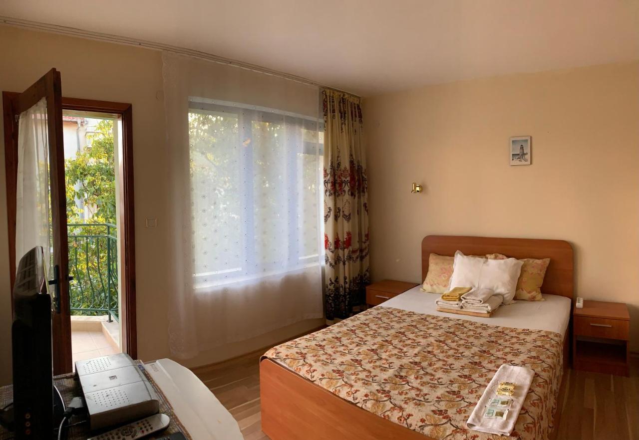 Guest House “Olesya” Obzor Buitenkant foto