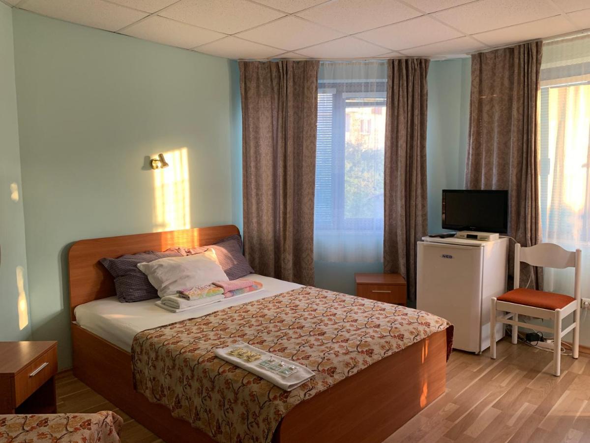 Guest House “Olesya” Obzor Buitenkant foto